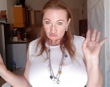 Grannys jamping: big boobs jumpimg