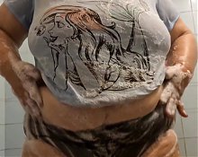 Fat masked BBW Mature Granny takes a shower. Hot body.